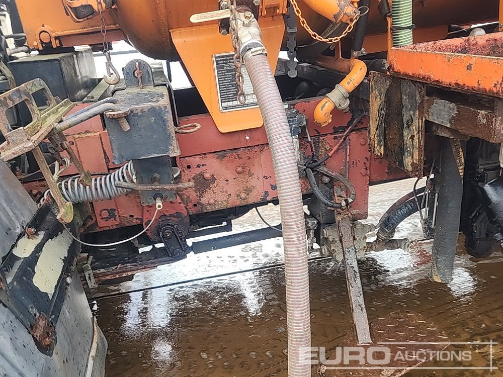 Camion citerne 1995 Volvo FL6 14: photos 12