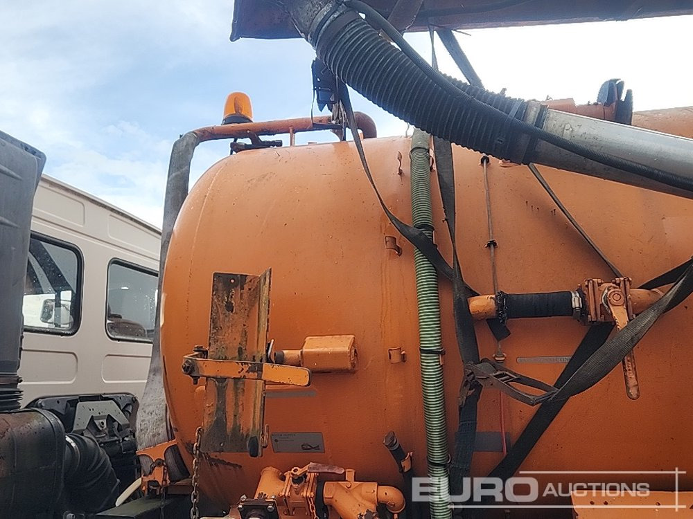 Camion citerne 1995 Volvo FL6 14: photos 13
