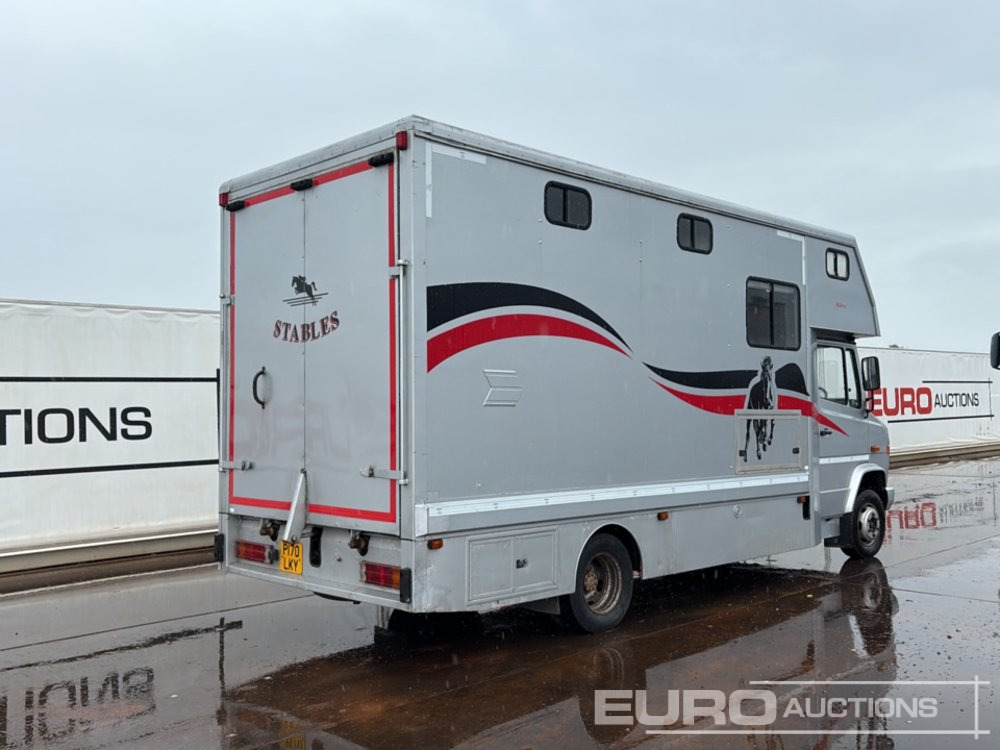 1997 Mercedes 612D - Camion bétaillère: photos 5 1997 Mercedes 612D - Camion bétaillère: photos 5