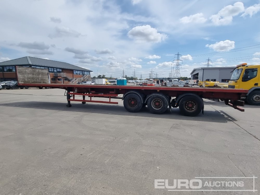 2001 M & G Trailers Tri Axle Flatbed Trailer, Rear Lift Axle, Twist Locks - Semi-remorque plateau: photos 2 2001 M & G Trailers Tri Axle Flatbed Trailer, Rear Lift Axle, Twist Locks - Semi-remorque plateau: photos 2
