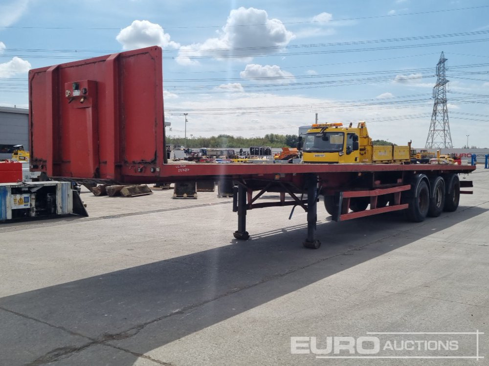 2001 M & G Trailers Tri Axle Flatbed Trailer, Rear Lift Axle, Twist Locks - Semi-remorque plateau: photos 1 2001 M & G Trailers Tri Axle Flatbed Trailer, Rear Lift Axle, Twist Locks - Semi-remorque plateau: photos 1