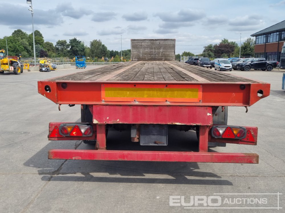 2001 M & G Trailers Tri Axle Flatbed Trailer, Rear Lift Axle, Twist Locks - Semi-remorque plateau: photos 4 2001 M & G Trailers Tri Axle Flatbed Trailer, Rear Lift Axle, Twist Locks - Semi-remorque plateau: photos 4