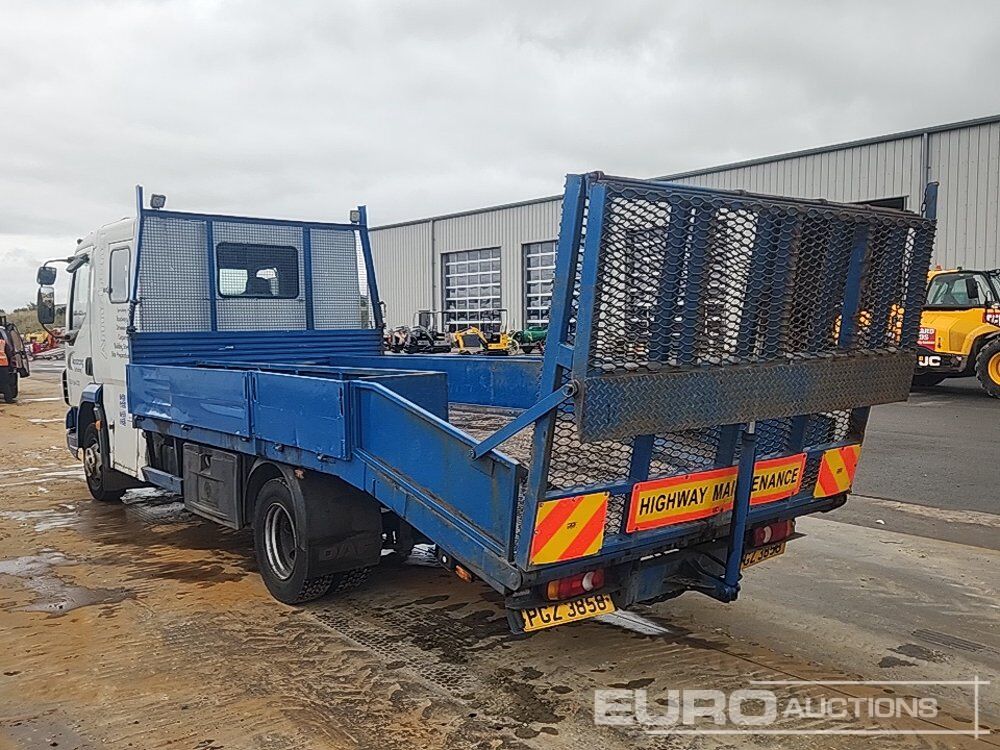2002 DAF LF - Camion plateau: photos 3 2002 DAF LF - Camion plateau: photos 3
