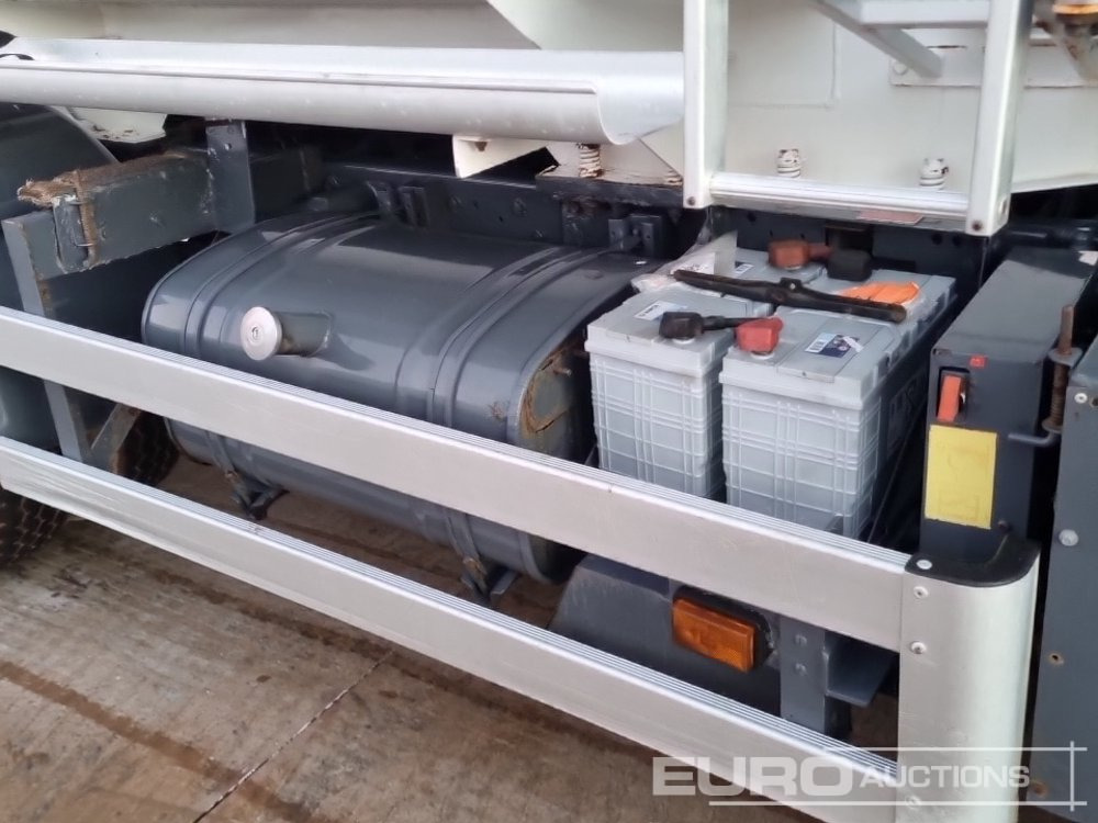 Camion citerne 2003 DAF LF45.180: photos 14