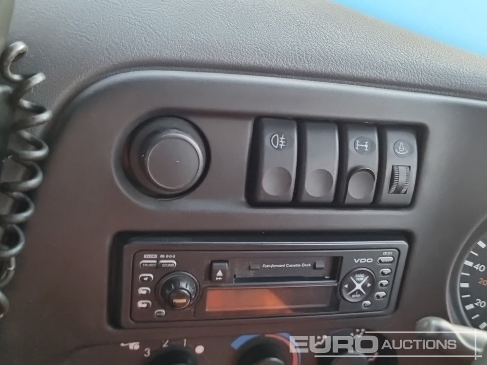 Camion citerne 2003 DAF LF45.180: photos 35