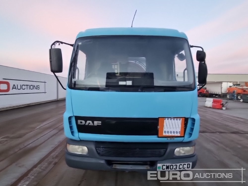 Camion citerne 2003 DAF LF45.180: photos 8