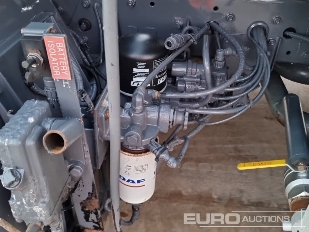 Camion citerne 2003 DAF LF45.180: photos 20