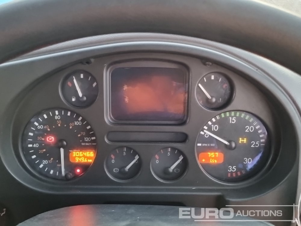 Camion citerne 2003 DAF LF45.180: photos 45