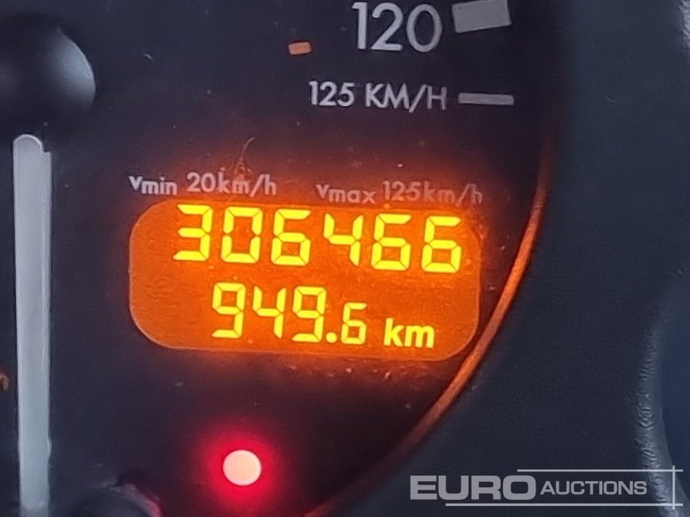 Camion citerne 2003 DAF LF45.180: photos 46