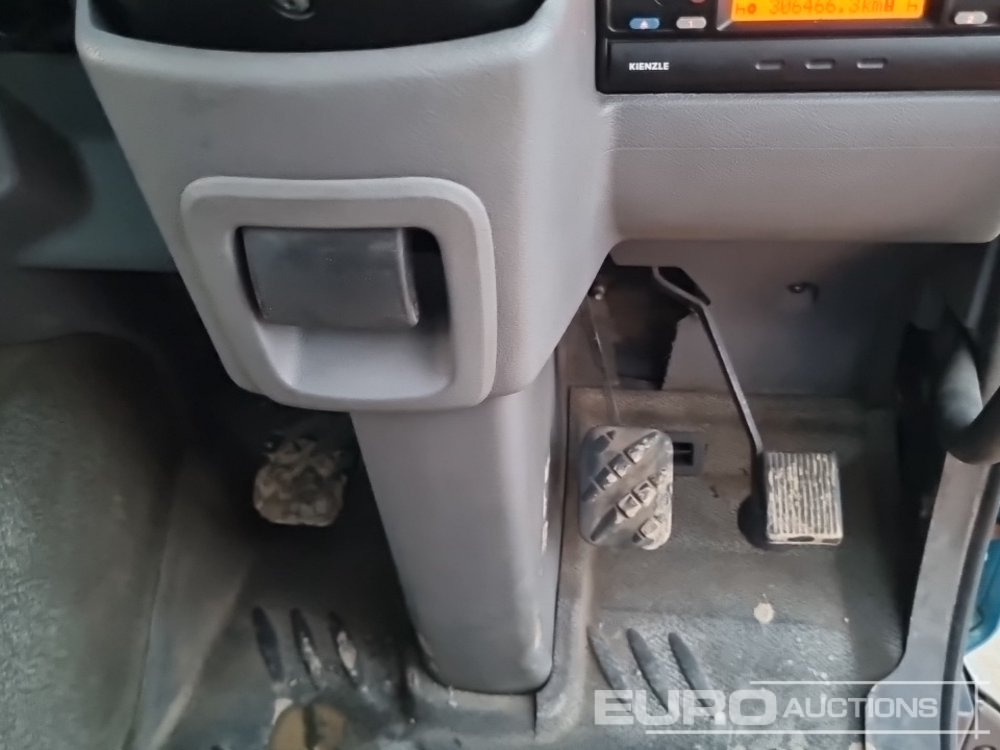 Camion citerne 2003 DAF LF45.180: photos 32