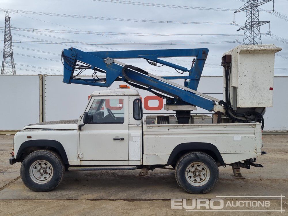 2003 Land Rover 110 - Camion avec nacelle: photos 2 2003 Land Rover 110 - Camion avec nacelle: photos 2