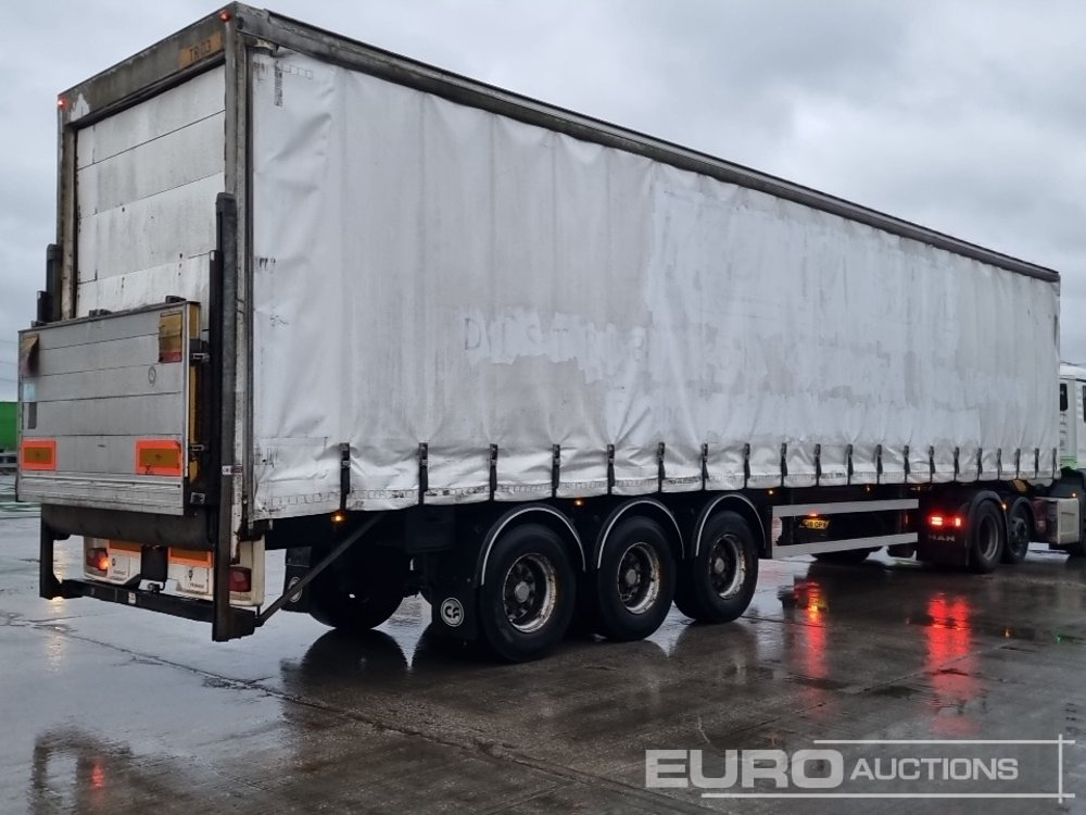 2004 Freuhauf Tri Axle Curtainsider Trailer, Tail Lift - Semi-remorque rideaux coulissants: photos 5 2004 Freuhauf Tri Axle Curtainsider Trailer, Tail Lift - Semi-remorque rideaux coulissants: photos 5