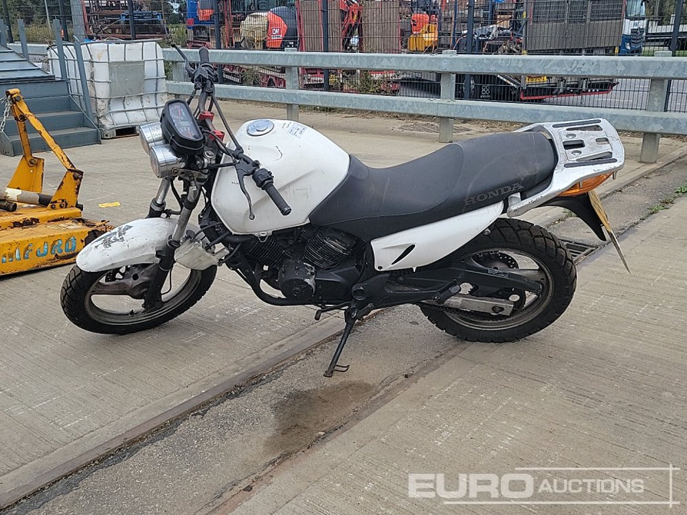 2004 Honda XL125 - Motocyclette: photos 2 2004 Honda XL125 - Motocyclette: photos 2