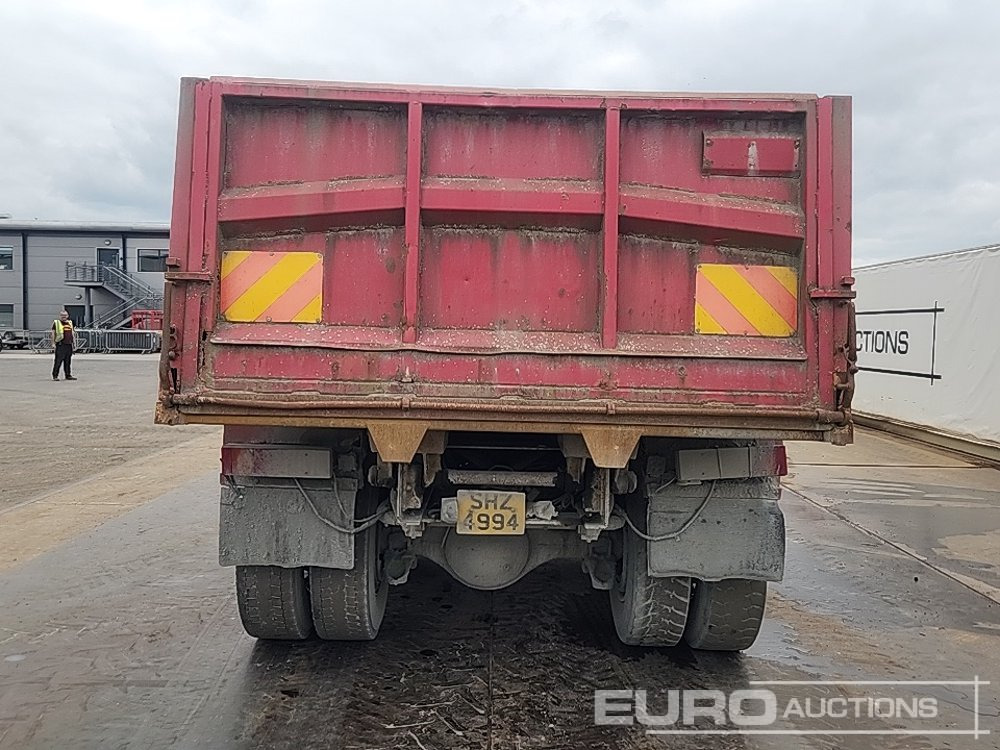 2004 Volvo 8x4 Tipper, Manual Gearbox, Looby Body - Camion benne: photos 4 2004 Volvo 8x4 Tipper, Manual Gearbox, Looby Body - Camion benne: photos 4