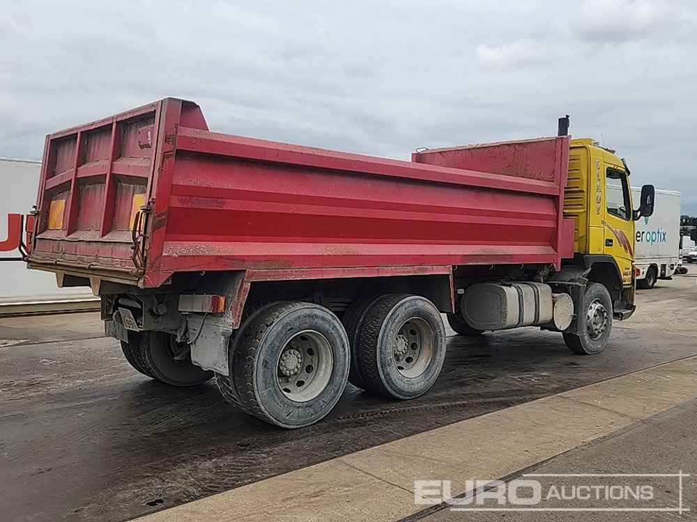 2004 Volvo 8x4 Tipper, Manual Gearbox, Looby Body - Camion benne: photos 5 2004 Volvo 8x4 Tipper, Manual Gearbox, Looby Body - Camion benne: photos 5