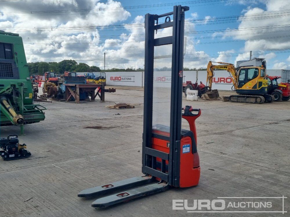 2005 Linde L10 - Matériel de chantier: photos 1 2005 Linde L10 - Matériel de chantier: photos 1