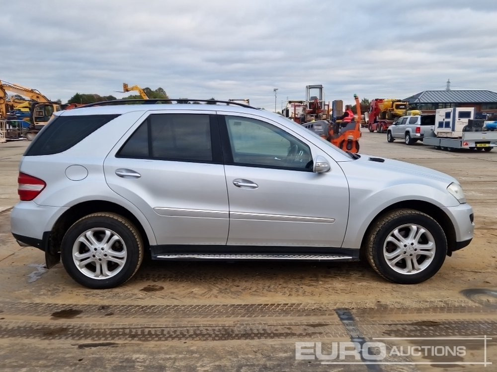 SUV 2006 Mercedes ML320 CDI: photos 6