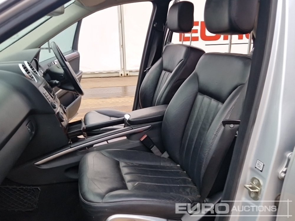 SUV 2006 Mercedes ML320 CDI: photos 25