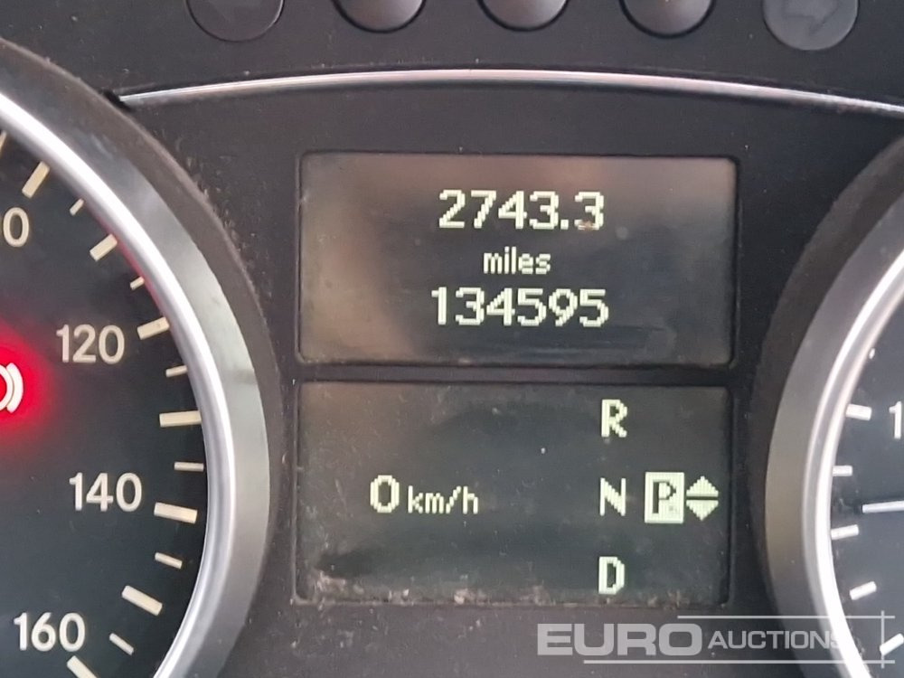 SUV 2006 Mercedes ML320 CDI: photos 35