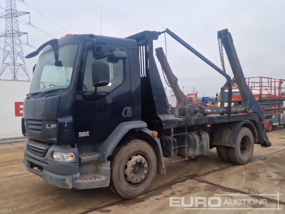 2008 DAF LF55.220 - Camion multibenne: photos 1 2008 DAF LF55.220 - Camion multibenne: photos 1
