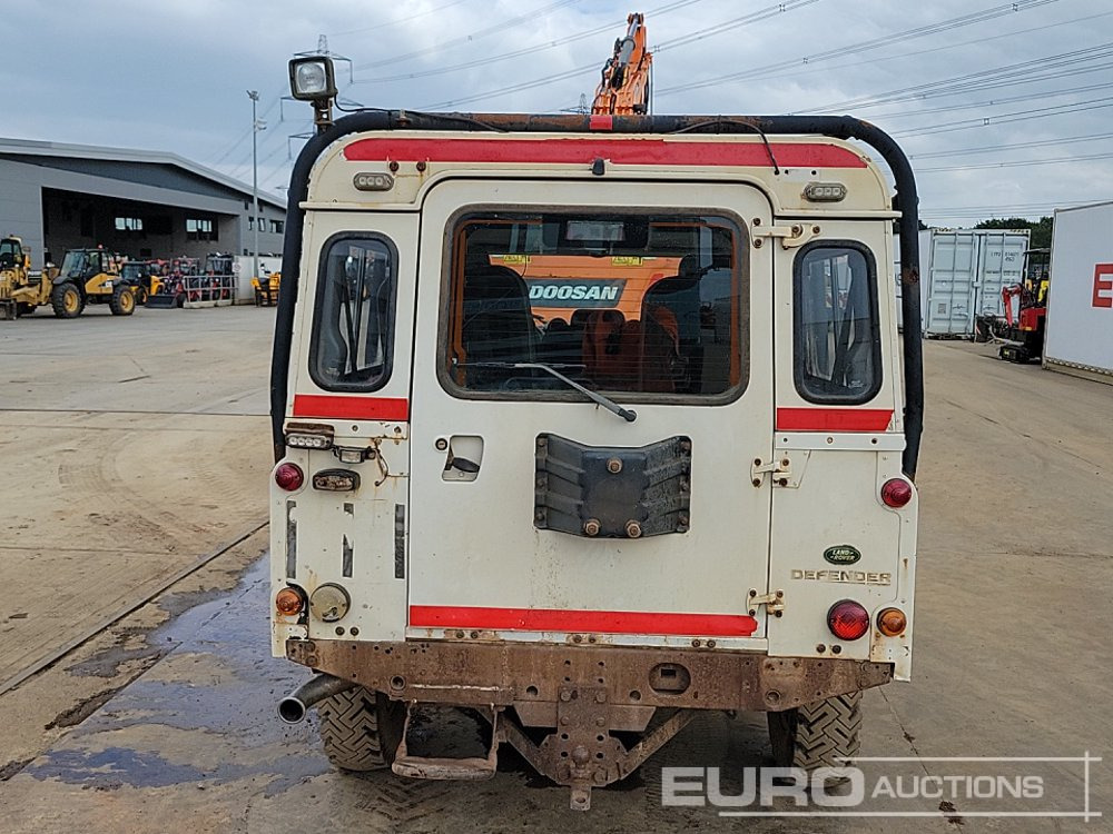 2008 Land Rover Defender - SUV: photos 4 2008 Land Rover Defender - SUV: photos 4