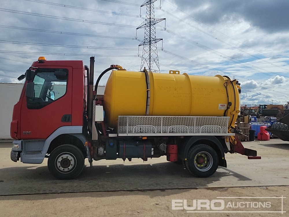 2009 DAF LF45.160 - Camion citerne: photos 2 2009 DAF LF45.160 - Camion citerne: photos 2