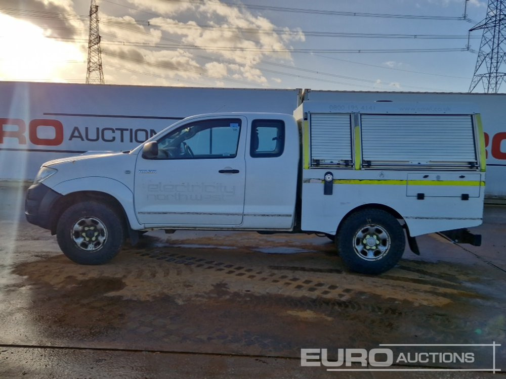 2010 Toyota Hilux - Pick-up: photos 2 2010 Toyota Hilux - Pick-up: photos 2