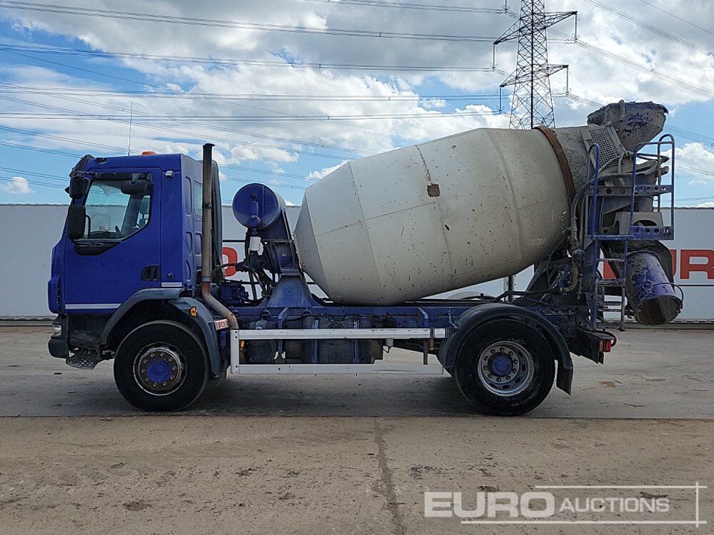 2011 DAF LF55.220 - Camion malaxeur: photos 2 2011 DAF LF55.220 - Camion malaxeur: photos 2
