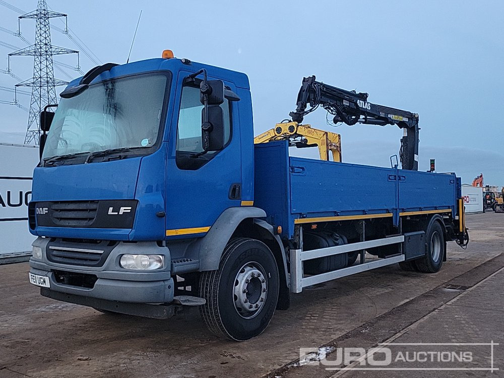 2011 DAF LF55.220 - Camion plateau: photos 1 2011 DAF LF55.220 - Camion plateau: photos 1