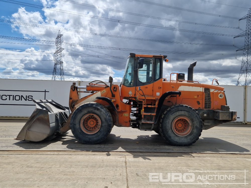 2011 Doosan DL300 - Chargeuse sur pneus: photos 2 2011 Doosan DL300 - Chargeuse sur pneus: photos 2