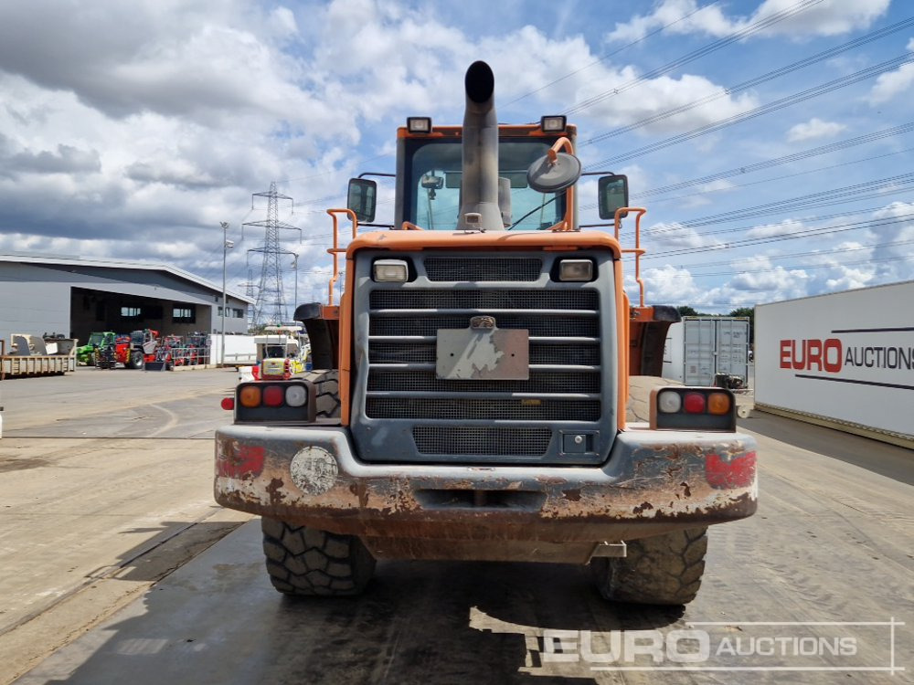 2011 Doosan DL300 - Chargeuse sur pneus: photos 4 2011 Doosan DL300 - Chargeuse sur pneus: photos 4