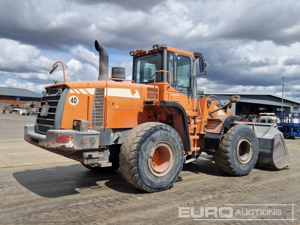 2011 Doosan DL300 - Chargeuse sur pneus: photos 5 2011 Doosan DL300 - Chargeuse sur pneus: photos 5