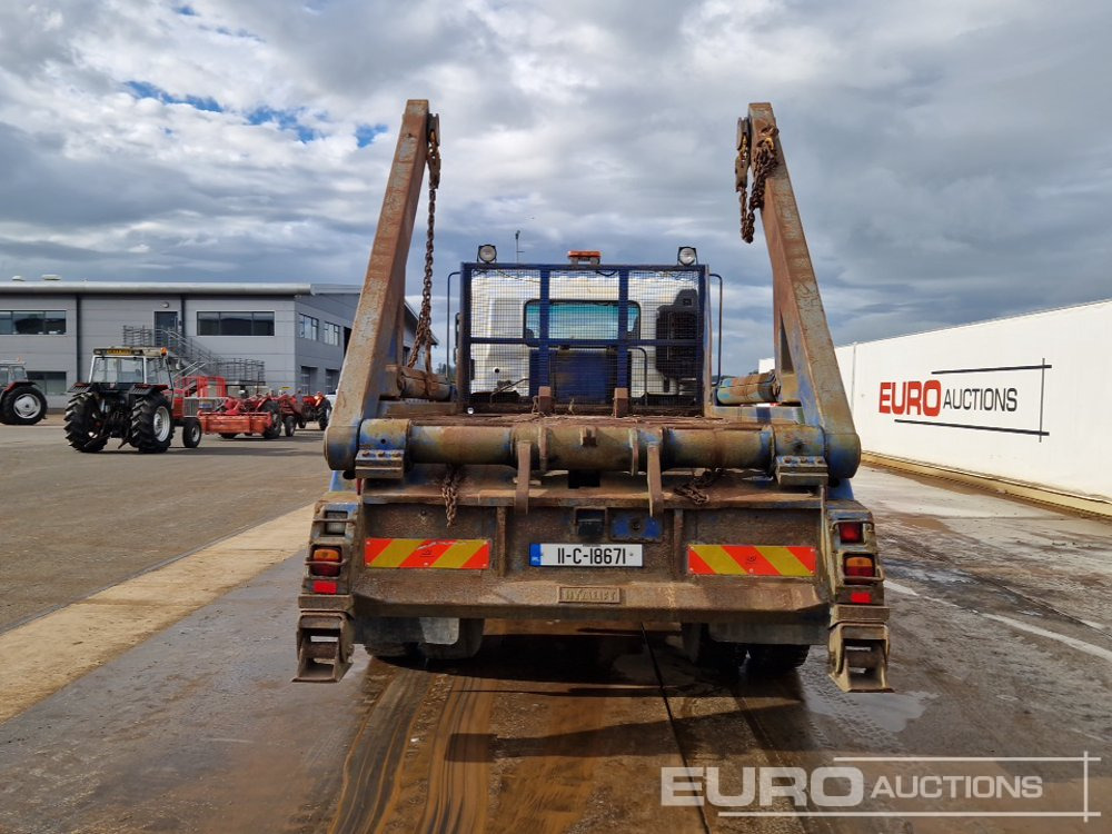 2011 Hino 500 - Camion multibenne: photos 4 2011 Hino 500 - Camion multibenne: photos 4