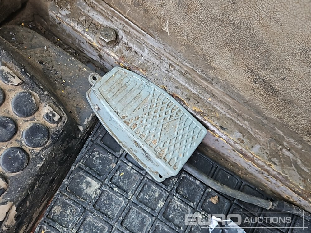 Mini pelle 2011 Hyundai R55-7: photos 47