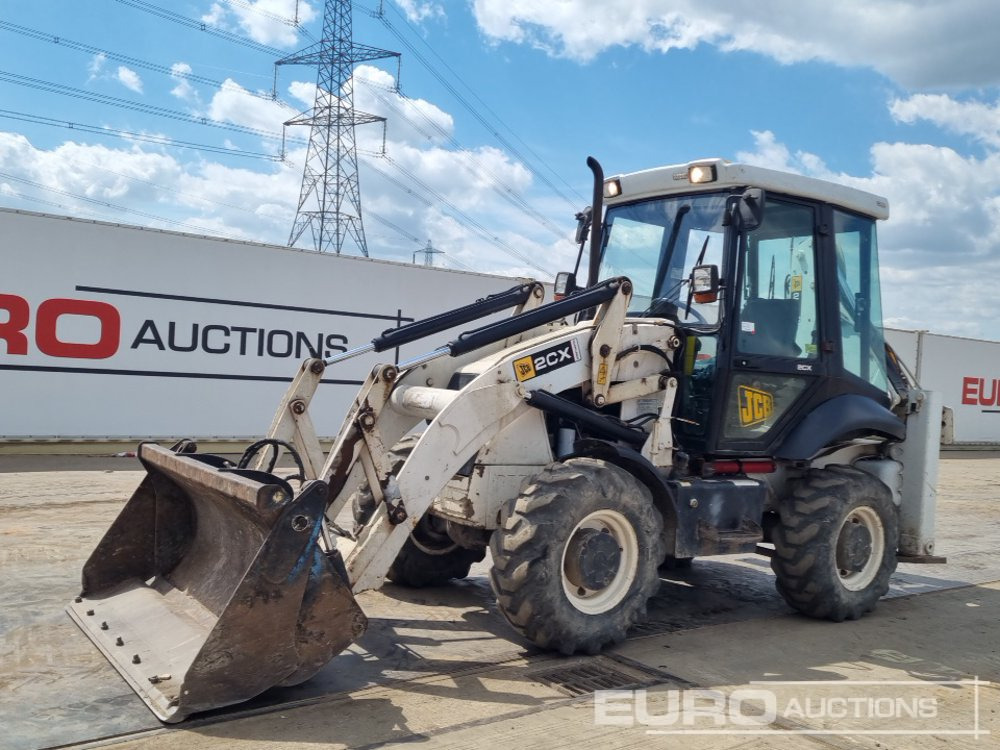 2011 JCB 2CX - Tractopelle: photos 1 2011 JCB 2CX - Tractopelle: photos 1