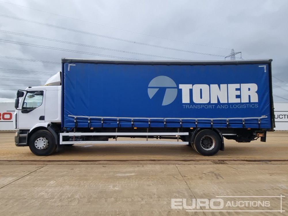 2011 Renault 4x2 Curtainsider Lorry, Hydraulic Ramp, Manual Gearbox - Camion à rideaux coulissants: photos 2 2011 Renault 4x2 Curtainsider Lorry, Hydraulic Ramp, Manual Gearbox - Camion à rideaux coulissants: photos 2