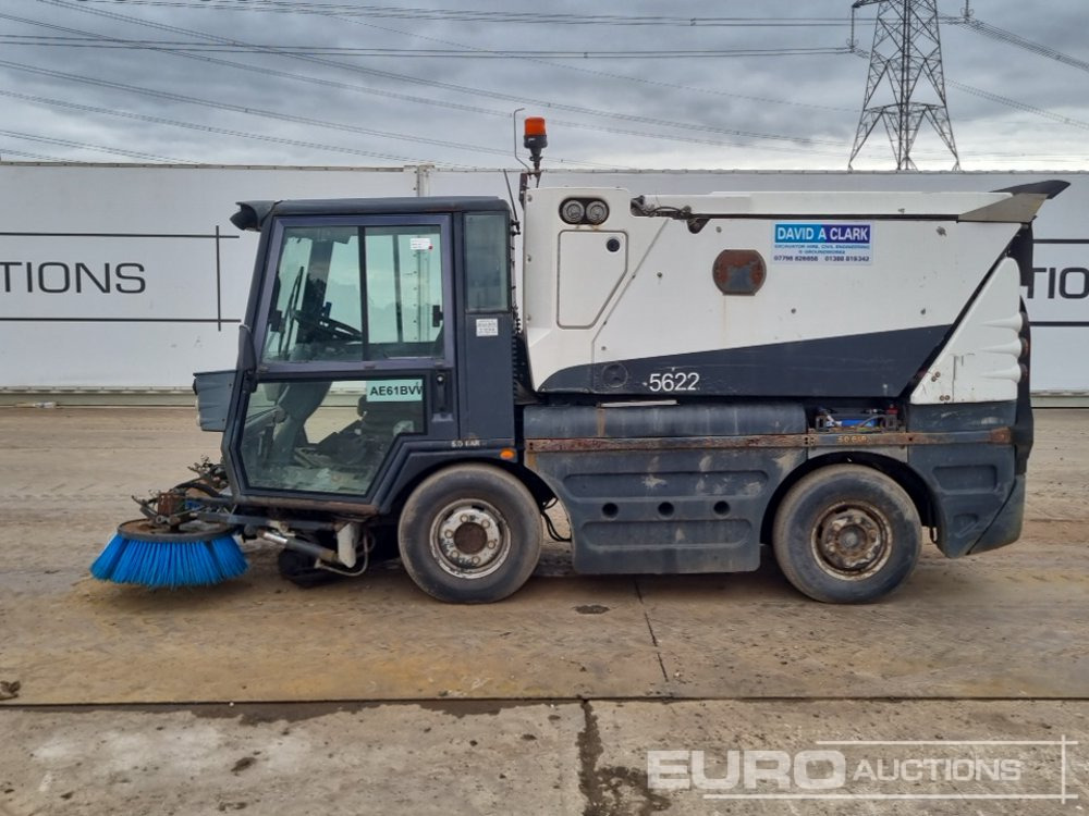 2011 Schmidt Compact 200 - Balayeuse de voirie: photos 2 2011 Schmidt Compact 200 - Balayeuse de voirie: photos 2