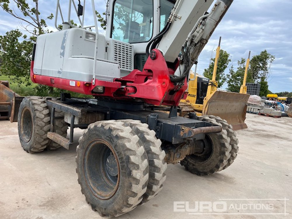 2011 Takeuchi TB175W - Pelle sur pneus: photos 4 2011 Takeuchi TB175W - Pelle sur pneus: photos 4