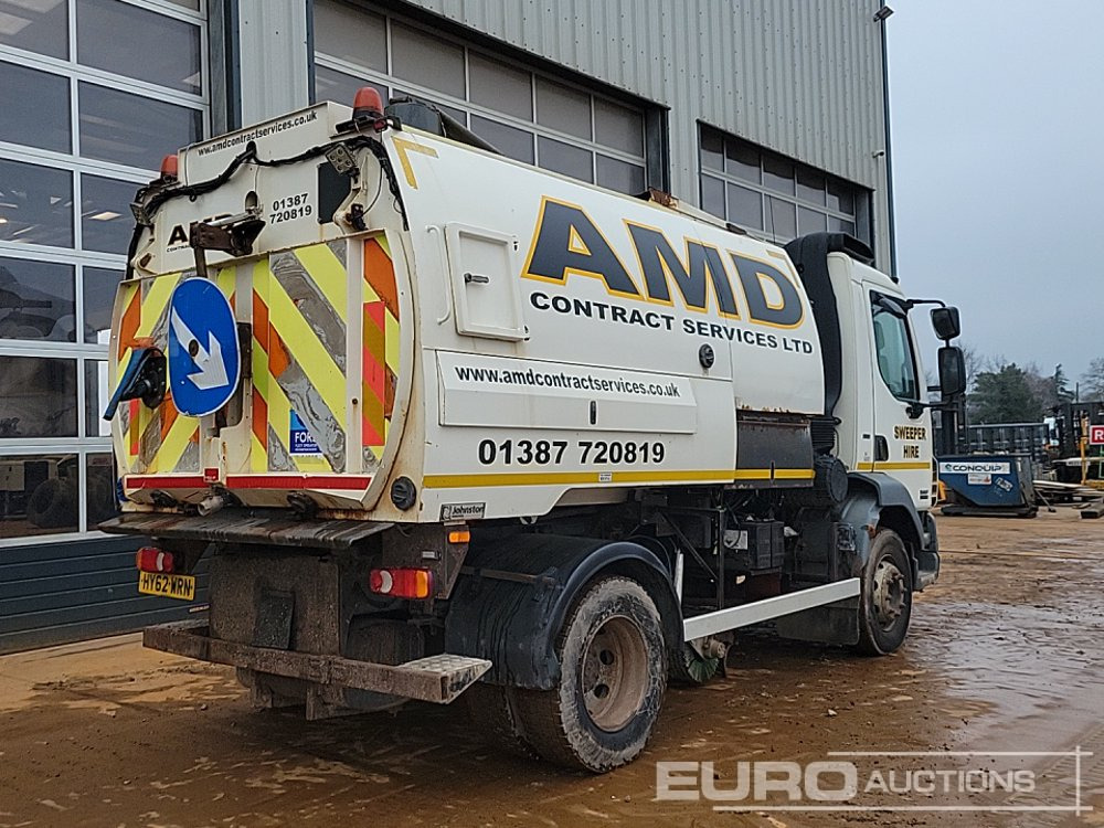 2012 DAF LF55.220 - Balayeuse de voirie: photos 5 2012 DAF LF55.220 - Balayeuse de voirie: photos 5