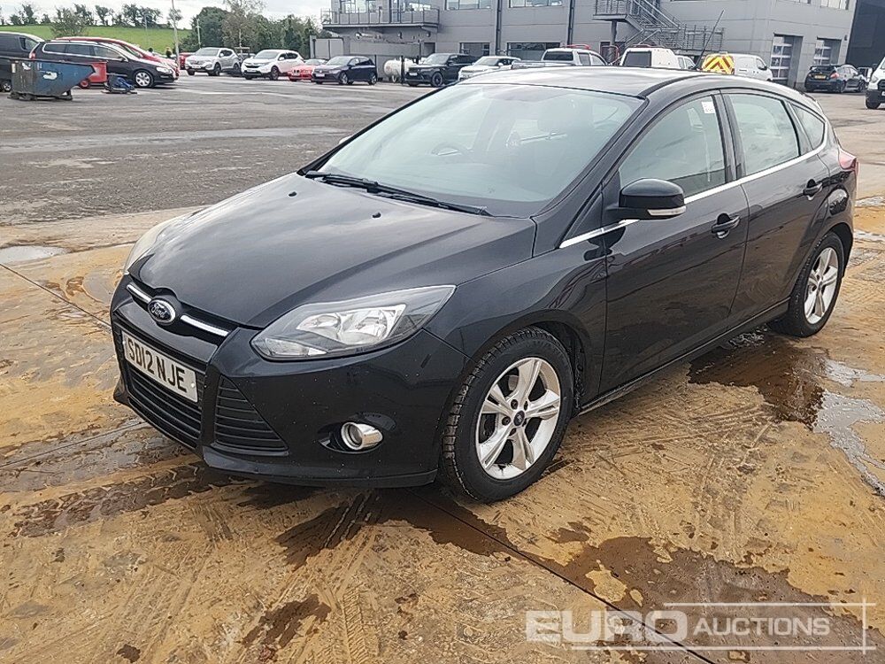 2012 Ford Focus - Voiture: photos 1 2012 Ford Focus - Voiture: photos 1