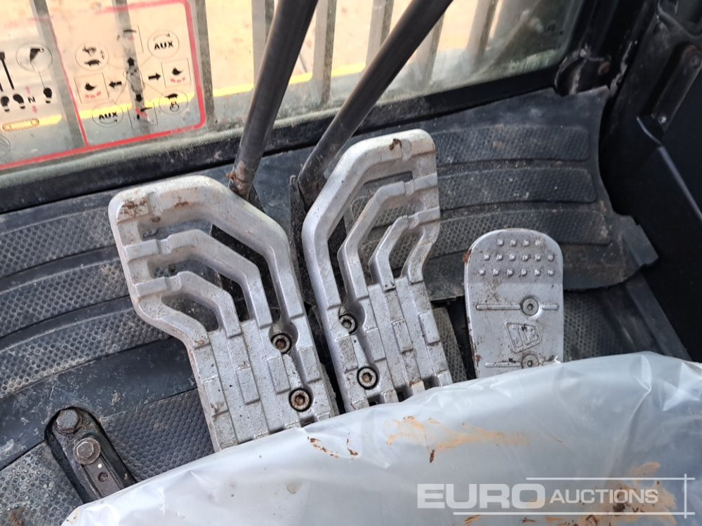 Pelle sur chenille 2012 JCB JS220LC: photos 39