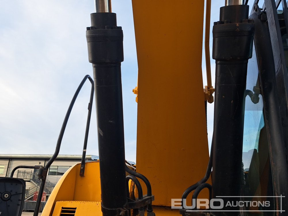 Pelle sur chenille 2012 JCB JS220LC: photos 24