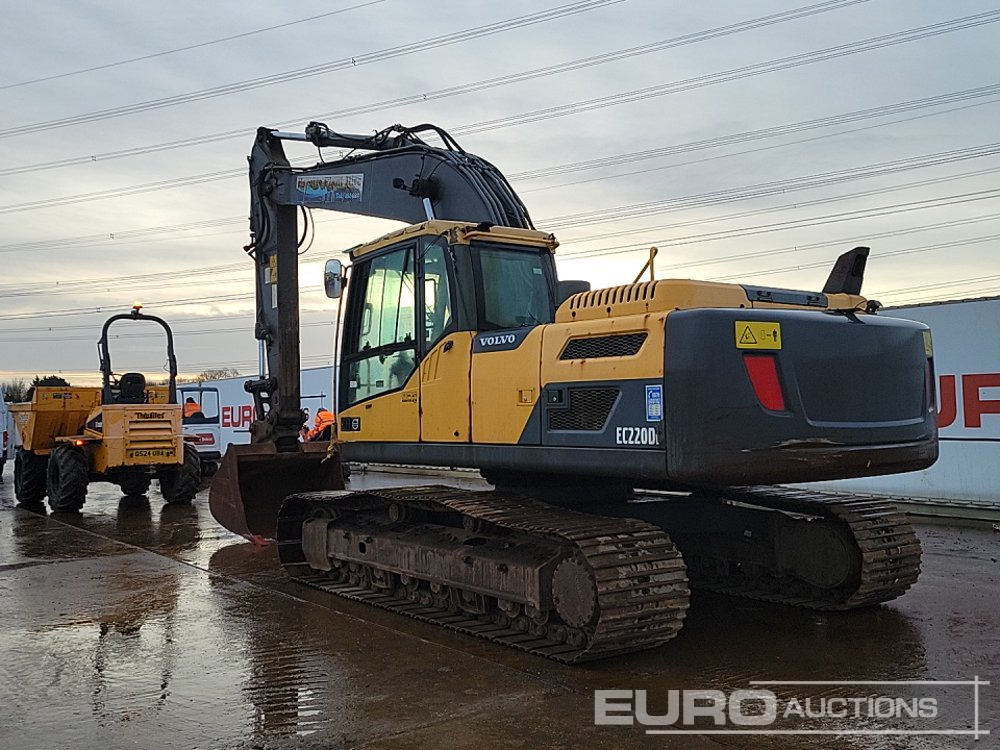 2012 Volvo EC220DL - Pelle sur chenille: photos 3 2012 Volvo EC220DL - Pelle sur chenille: photos 3
