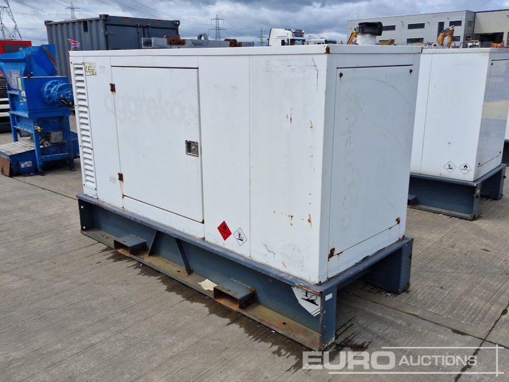 2013 60kVA Generator, FPT Engine (Panel Missing) - Groupe électrogène: photos 5 2013 60kVA Generator, FPT Engine (Panel Missing) - Groupe électrogène: photos 5