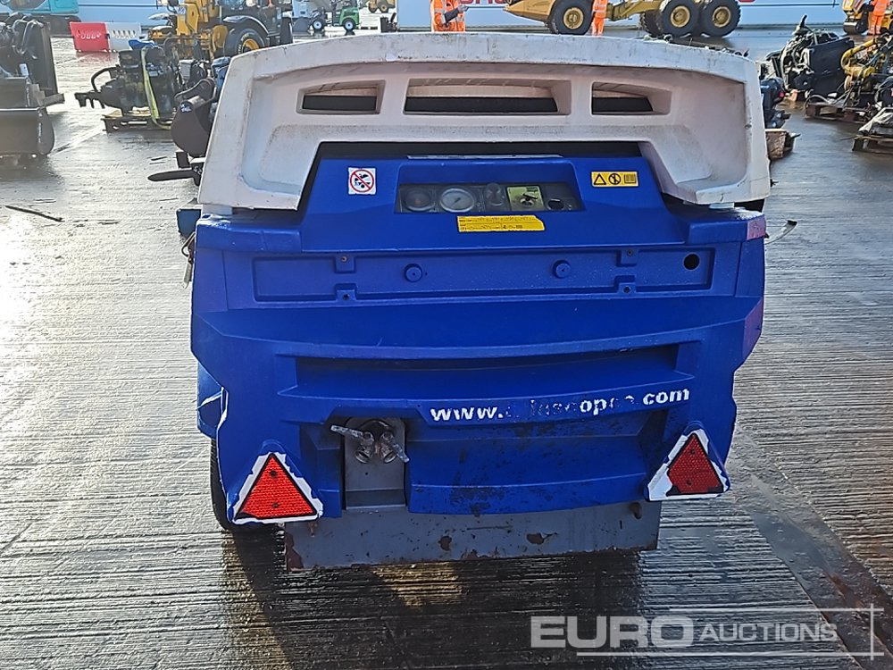 2013 Atlas Copco XAS67 - Compresseur d'air: photos 4 2013 Atlas Copco XAS67 - Compresseur d'air: photos 4