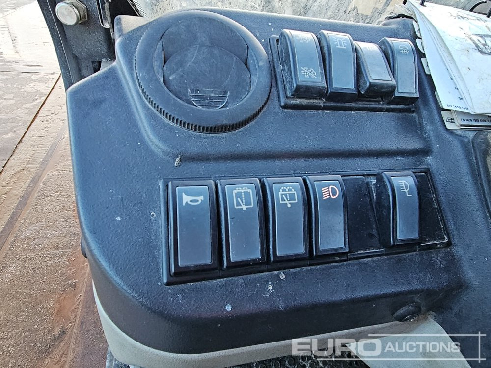 Chariot télescopique 2013 CAT TH407C: photos 46 Chariot télescopique 2013 CAT TH407C: photos 46