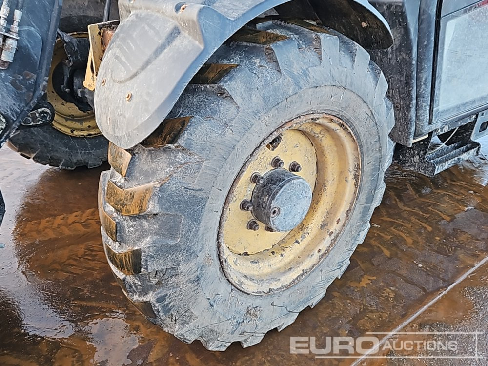 Chariot télescopique 2013 CAT TH407C: photos 9 Chariot télescopique 2013 CAT TH407C: photos 9