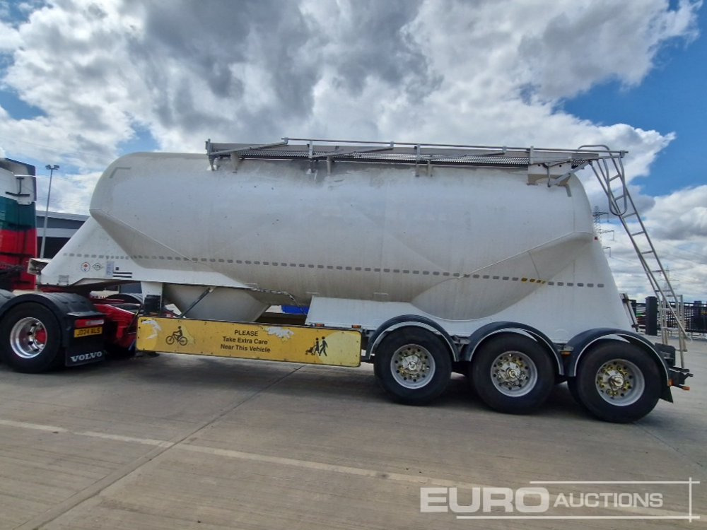 2013 Feldbinder Tri Axle Tanker Trailer - Semi-remorque citerne: photos 2 2013 Feldbinder Tri Axle Tanker Trailer - Semi-remorque citerne: photos 2