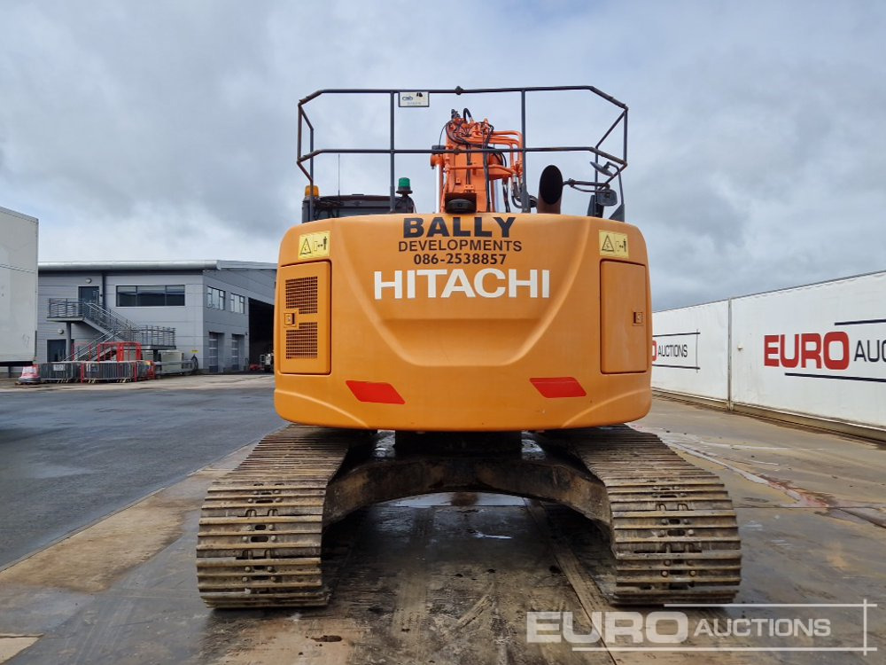 2013 Hitachi ZX225USLC-5B - Pelle sur chenille: photos 4 2013 Hitachi ZX225USLC-5B - Pelle sur chenille: photos 4