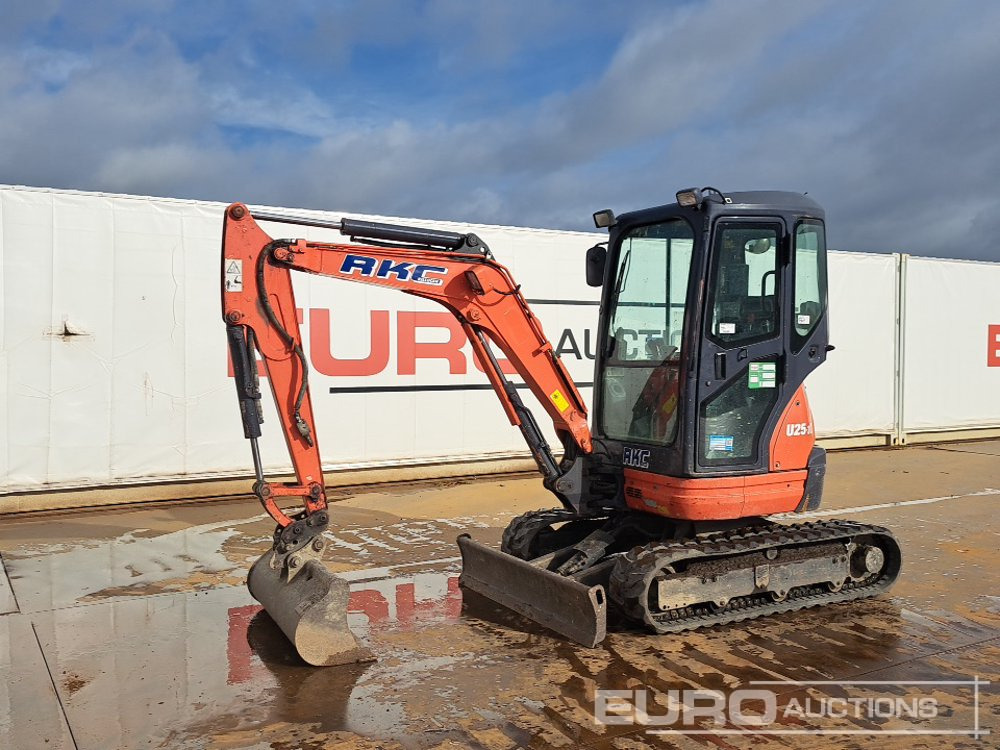2013 Kubota U25-3EU - Mini pelle: photos 1 2013 Kubota U25-3EU - Mini pelle: photos 1